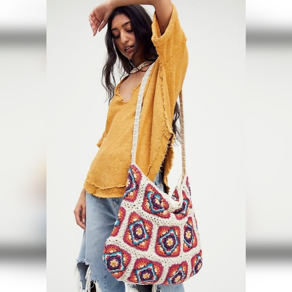 NWOT FREE PEOPLE CATCH ME CROCHET BOHO CROSSBODY BAG - Picture 2 of 13